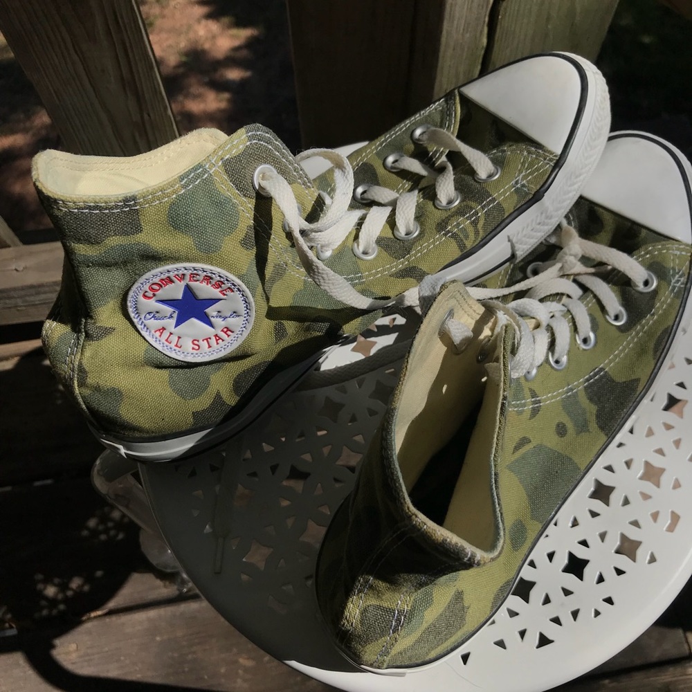 camo converse